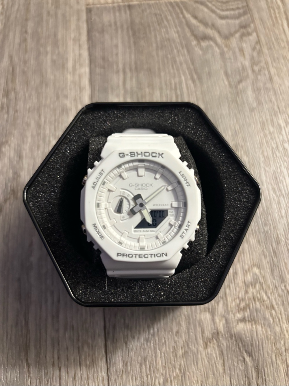 G-Shock White Resin Men's Digital-Analog Sports Watch